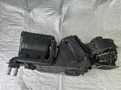 Корпус пічки, обігрівача без кондиціонеру 2.5 VW T5 7H1819005AK VAG Фольксваген Т5