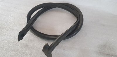 Ущільнювач задніх лівих дверей висока криша 1996-2006 2D1827845C Фольксваген ЛТ, Мерседес Спрінтер 903