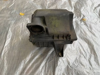 Корпус повітряного фільтра 2.5 1996-2003 074129601J VAG Фольксваген Транспортер Т4