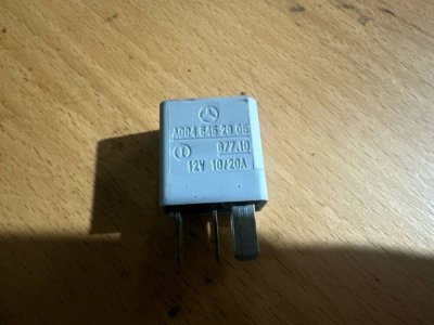 Реле електричне A0045452905 Мерседес