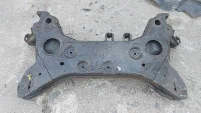 Балка передньої підвіски, підрамник 2.0 TDCI 2000-2006 3C115019AA Форд Транзит-1