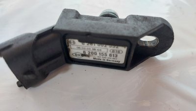 Датчик наддуву Турбіни 2.5 дорестайл -2006, 0281002552, 8200155613 Рено Трафік, Опель Віваро, Ніссан Прімастар, Рено Кенго 2,3, Мерседес Сітан
