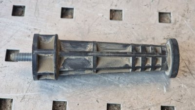 Кронштейн, кліпса кріплення полиці козирька 2010+ 112493971R Рено Мастер 3, Опель Мовано, Ніссан NV400