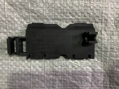 Кріплення основного радіатору 2.5 VW T5 7H0422847 VAG Фольксваген Т5