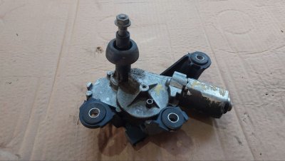 Моторчик склоочисника задньої лівої розпашної дверки 8200431392 Рено Кенго 2008+