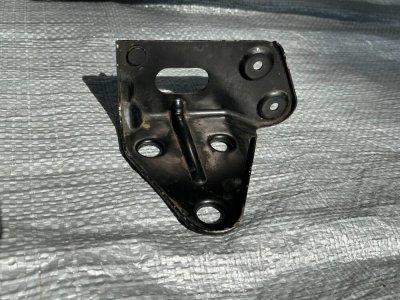Кронштейн кріплення блоку АБС, ABS VW T5 7H0614711 VAG Фольксваген Т5