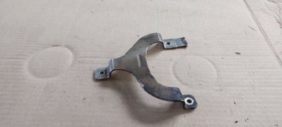 Кронштейн кріплення охолоджувача ЕГР, EGR 2.0 TDI 2011+ 03L131535D Фольксваген Крафтер