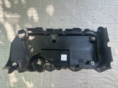 Кришка двигуна декоративна 2003-2010 дорестайл 2.2CDI A6460102667 639 Мерседес Віто-1
