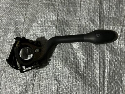 Підрульовий перемикач двірників правий VW T4 703953503AK VAG Фольксваген Т4