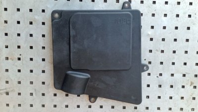 Кришка блоку запобіжників 2010+ 243128538R, 243120004R Рено Мастер 3, Опель Мовано, Ніссан NV400