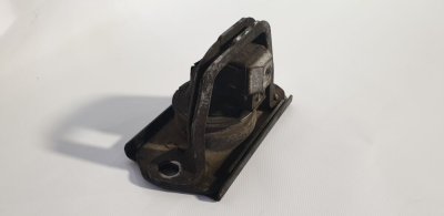Подушка мотора двигуна права гідроопора, гідромасляна (8200003825) 1.9 2.0 Рено Трафік, Опель Віваро, Ніссан Прімастар-1