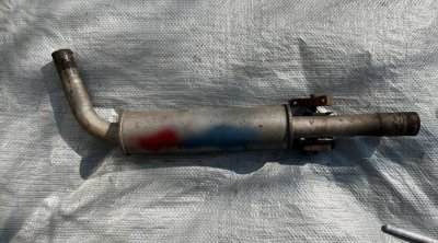 Резонатор, глушник середня частина 1997-2006 1.6 бензин хетчбек 1J0253209 VAG Фольксваген Гольф 4