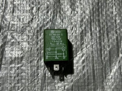 Реле вказівника поворотів VW 111953227D VAG Фольксваген