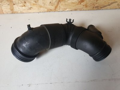 Патрубок повітряного фільтру 3C0129654 VAG Фольксваген