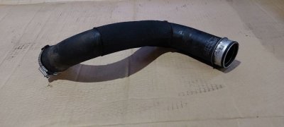 Патрубок інтеркулеру верхній 2.0 VW 4F0145737D VAG Фольксваген