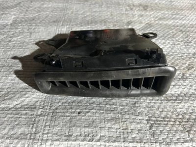Решітка вентиляції, обдуву салону, карти VW T4 7H5819952C VAG Фольксваген Т4