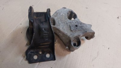 Подушка, опора двигуна права 1.5 2012+ 112108607R W415 Рено Кенго 2,3, Мерседес Сітан-1