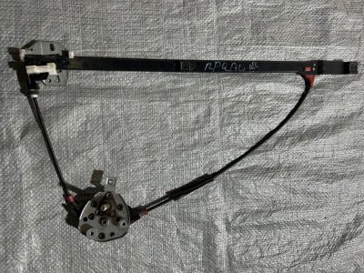 Склопійдйомник правий механічний VW T4 701837502 VAG Фольксваген Т4