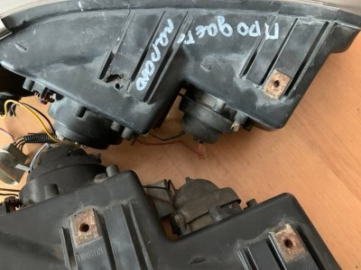 Комплект Тюнінг фар ксенон лінза ДЕФЕКТ VW T5 LPVW24 VAG Фольксваген Транспортер Т5-5
