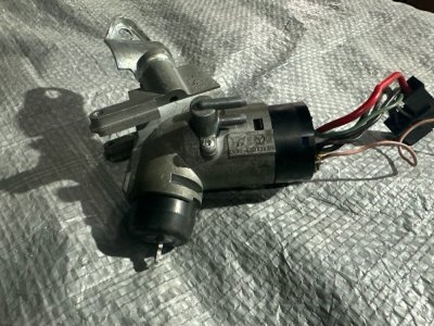 Замок запалювання в зборі 1996-2003 2.3D А0005458108  638 Мерседес Віто