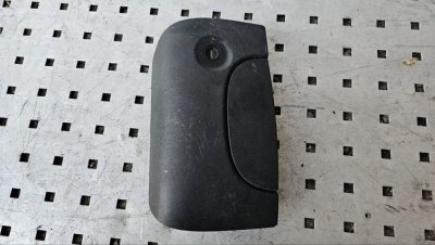 Ручка задня зовнішня ліва з отвором 1997-2007 7700303588 Рено Кенго 1