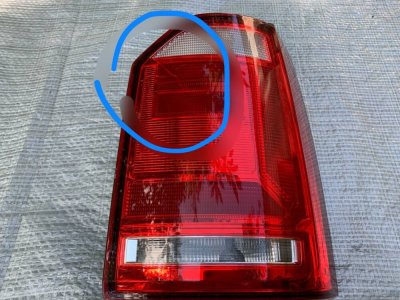 Фонар задній правий ДЕФЕКТ VW T5 рестайл 2009-2014 7E0945096AD VAG Фольксваген Т5-1