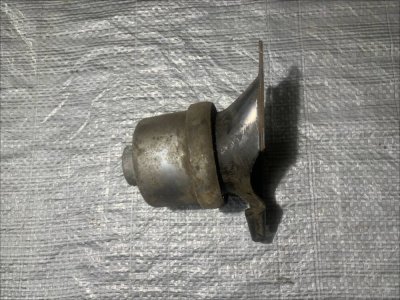 Подушка, опора двигуна права VW T5 7H0199256H VAG Фольксваген Т5