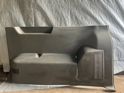 Карта салону, накладка, обшивка внутрішня права задня VW T5 7H1868716 VAG Фольксваген Т5-2