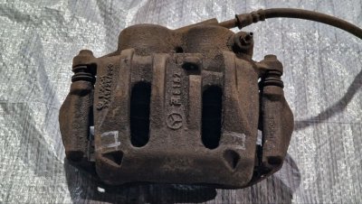 Суппорт передній правий BOSCH 2003-2010 A6394210798   639  Мерседес Віто