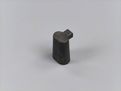 Колпачок, кришка плюсової клеми 7N0915429A VAG Фольксваген Пассат B7