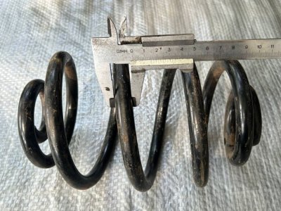 Пружина задня D15(Діаметр 15мм) VW Т4 701511105A VAG Фольксваген Транспортер Т4