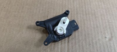 Привід, моторчик заслонки пічки 1K0907511C VAG Фольксваген Гольф