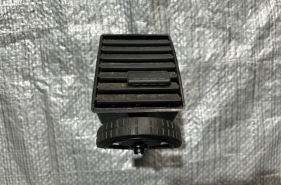 Дефлектор в панель правий центральний VW T5 7H0815706 VAG Фольксваген Т5
