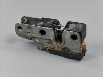 Замок капота 3AB823509A VAG Фольксваген Пассат B7