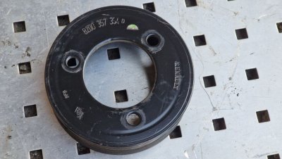 Шків помпи 2.0 DCI, 8200357354 Рено Трафік, Опель Віваро, Ніссан Прімастар