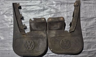 Оригінальні бризковики Volkswagen Т4 задні (пара) 1990-2003 701075111A VAG Фольксваген Т4
