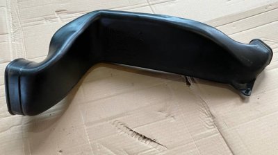 Патрубок обдуву пічки, салону правий 8200447423 Рено Кенго 2008+