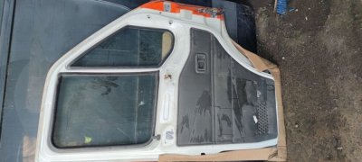 Двері передні ліві комплектні з ручками, замком 9002AJ 1994-  (колір та стан уточнюйте) Сітроен Джампер 2-1