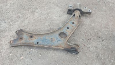 Ричаг передній нижній лівий, повний привід 2.0 TFSI 2005-2015 1K0407151BD VAG Сеат Алтеа XL