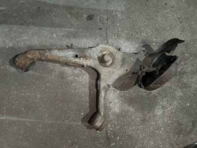 Ричаг задній лівий VW T5 7H0501413 VAG Фольксваген Т5