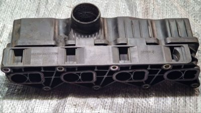 Колектор впускний 2.2CDI OM 646 2003-2010 A6460900837 639 Мерседес Віто