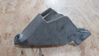 Кронштейн двигуна лівий 2.5 TDI, BJK 076199307 VAG Фольксваген Крафтер 2006+