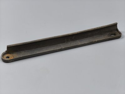 Молдинг, крепление переднего правого подкрылка 2003–2010 1T0807548 VAG Volkswagen Touran