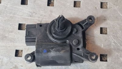 Привід, моторчик заслонки пічки кроковий двигун пічки BEHR V3270002 90.25846  30.93845 0132801373 2006+ 906 Мерседес Спрінтер, Фольксваген Крафтер-1
