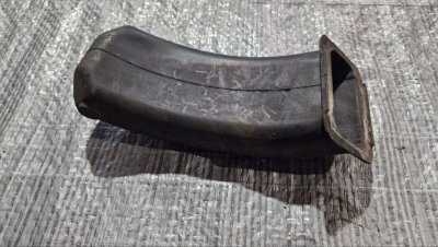 Кришка обмежувача задньої дверки 2003-2014 A6397660491   639 Мерседес Віто