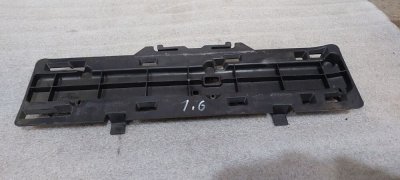 Кронштейн накладки порогу передній правий 769F40393R, 93450866 2014+ Рено Трафік 3, Опель Віваро, Фіат Таленто, Ніссан NV 300