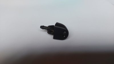 Форсунка омивача лобового скла 7700823915 Рено Трафік, Опель Віваро, Ніссан Прімастар