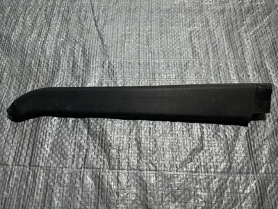Накладка стойки лівої передньої дверки 2003-2010 2.2 CDI OM 646 A6397270671 639 Мерседес Віто