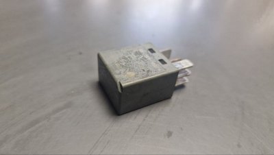Реле 8200587114, V23074-A1601-X80 Рено Трафік, Опель Віваро, Ніссан Прімастар