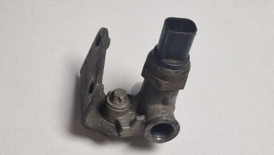 Датчик тиску палива 2.2CDI 2000-2006 A0041531428 903 Мерседес Спрінтер